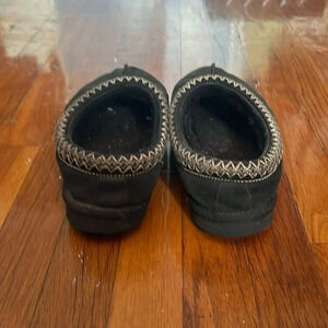 UGG Tasman slides